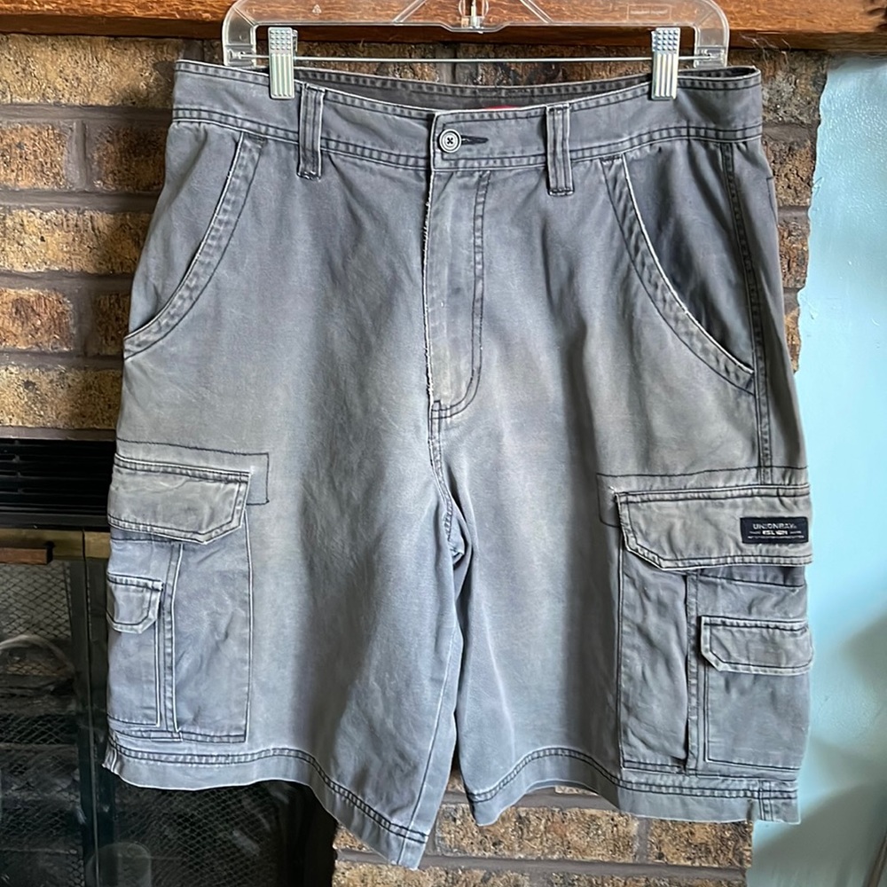 Unionbay gray cargo shorts